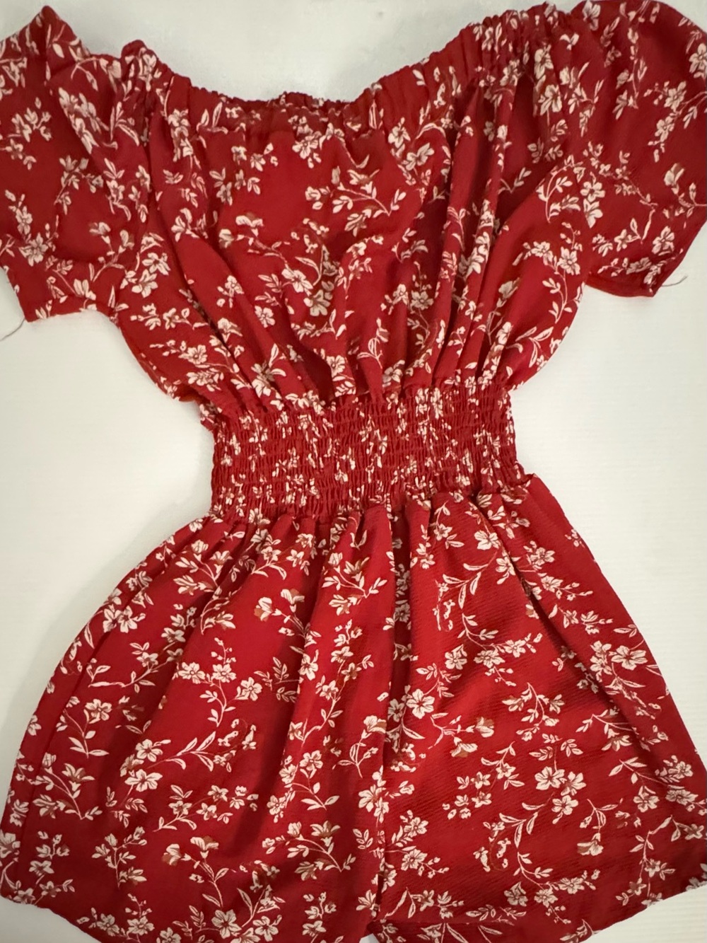 NWOT Red Floral Off-Shoulder Romper Tie Waist Women’s Size Medium - Picture 2 of 5